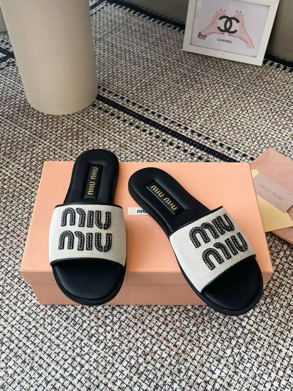 Жіночі капці - MiuMiu